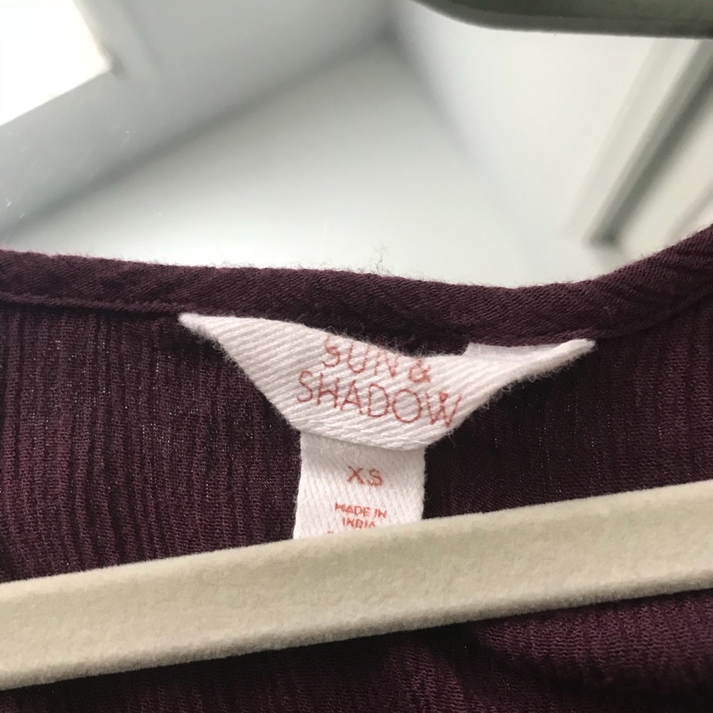 Maroon top - Picture 2 of 3
